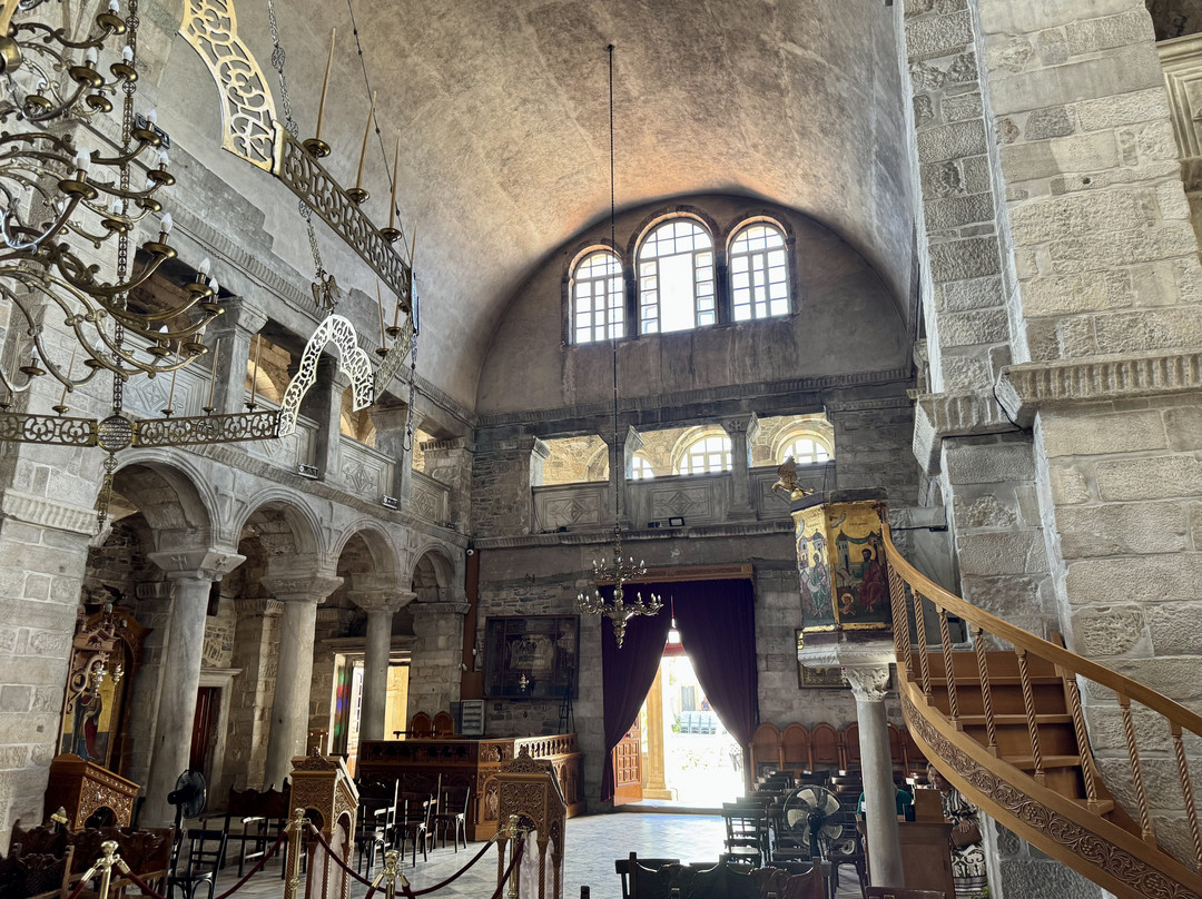 Panagia Ekatondapiliani-帕罗奇亚必去景点