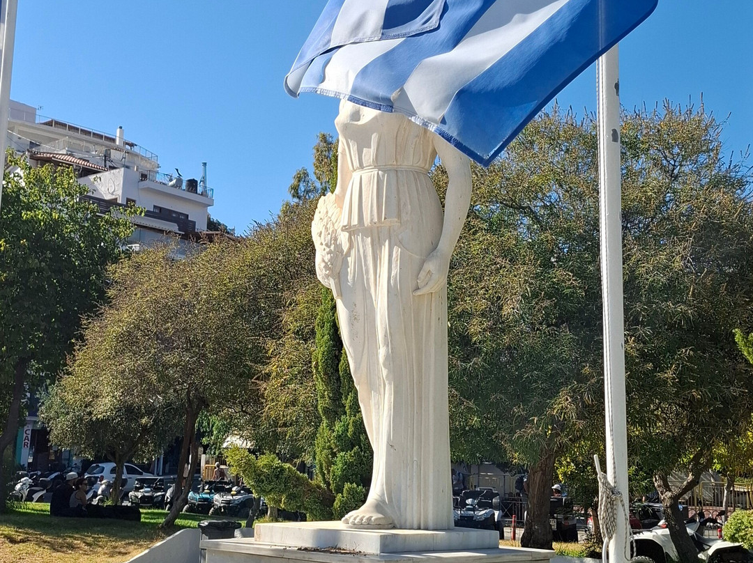 War Memorial-Skiathos Town必去景点