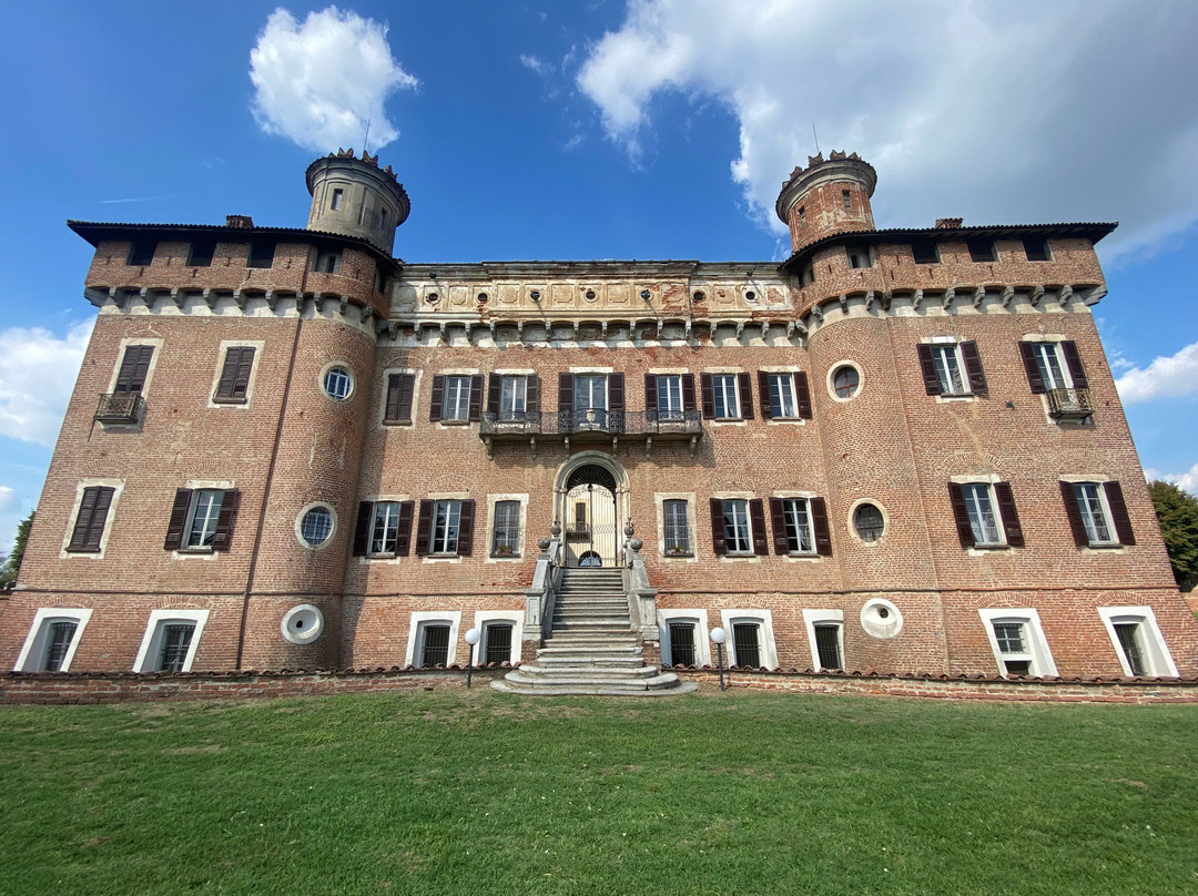 Castello Di Chignolo Po-Chignolo Po必去景点
