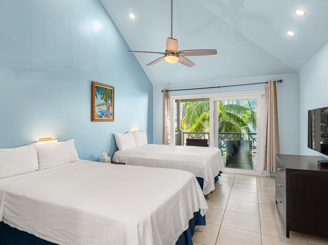 The Moorings Yacht Club Hotel主图