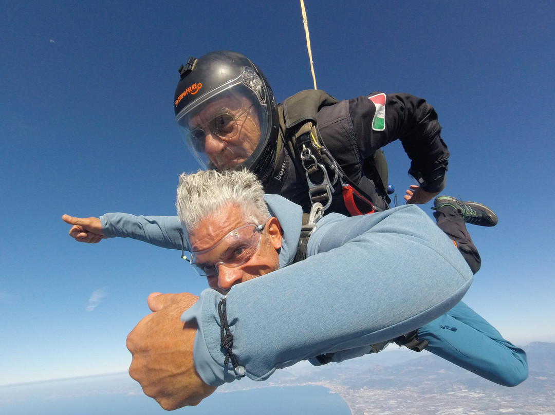 Skydive Salerno-卡帕乔-帕埃斯图姆必去景点