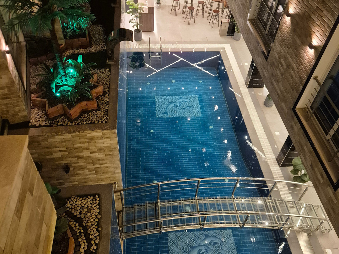 P夸特罗休闲酒店