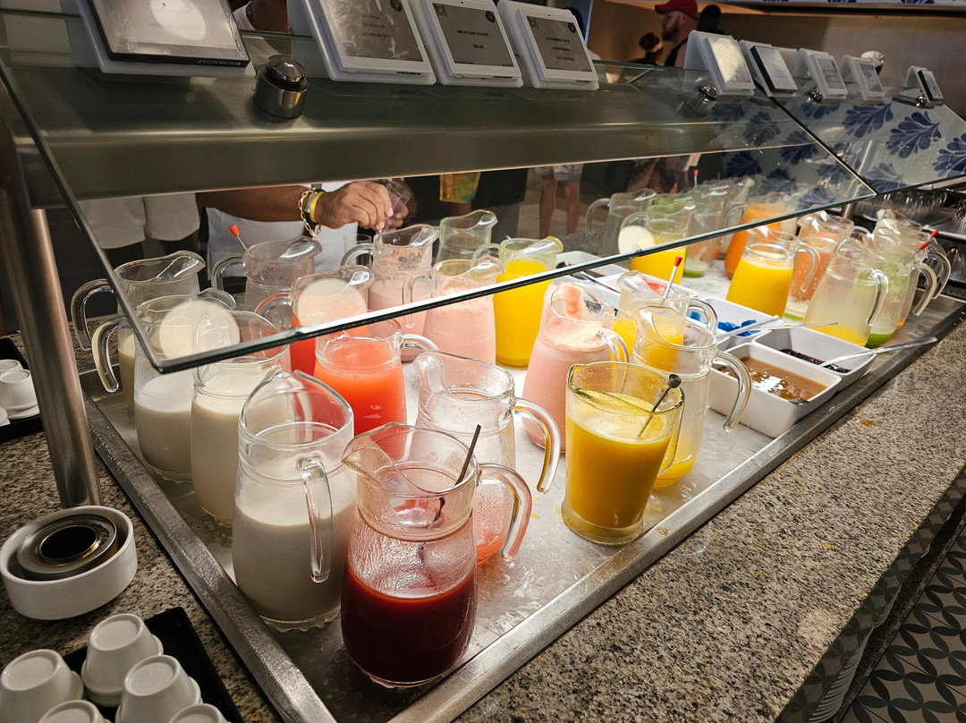 奥乔里奥斯全包悦宜湾酒店主图