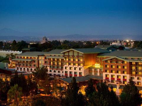 加州迪士尼大酒店主图