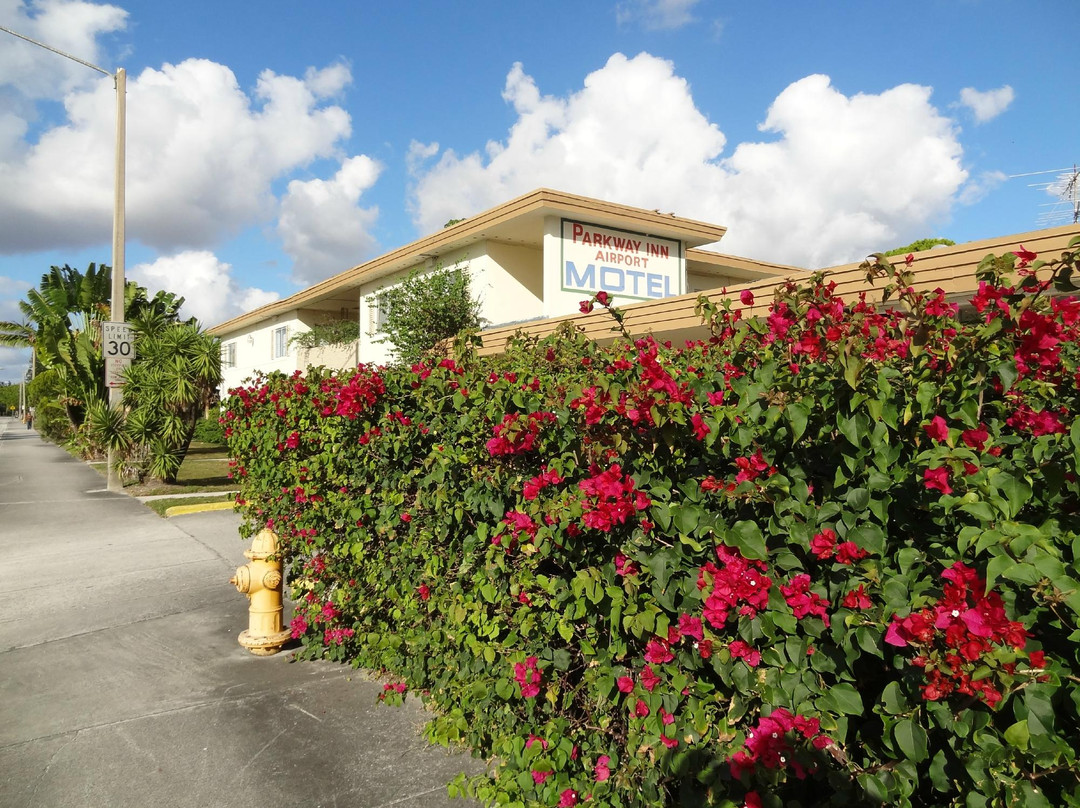 Parkway Inn Airport Motel