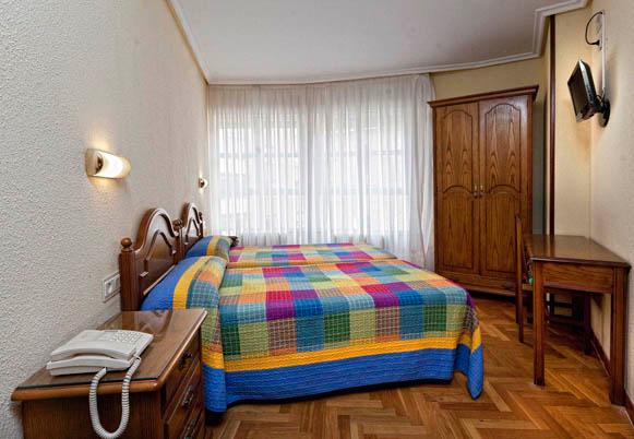 Hostal Hispano-官方