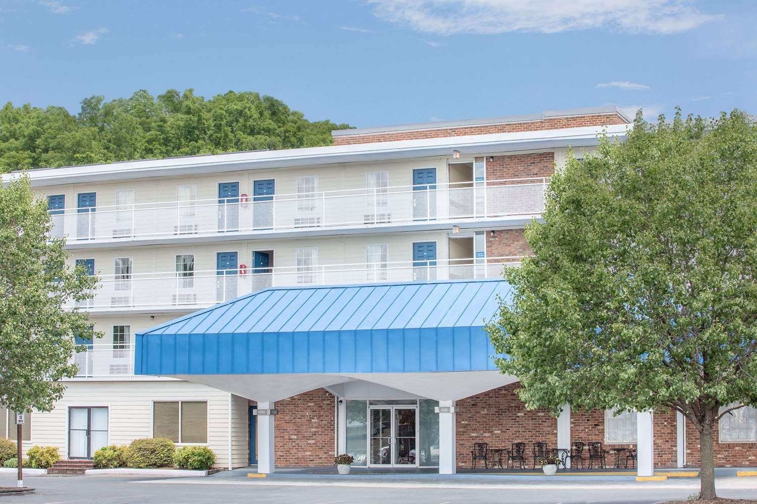 Howard Johnson by Wyndham Staunton-官方
