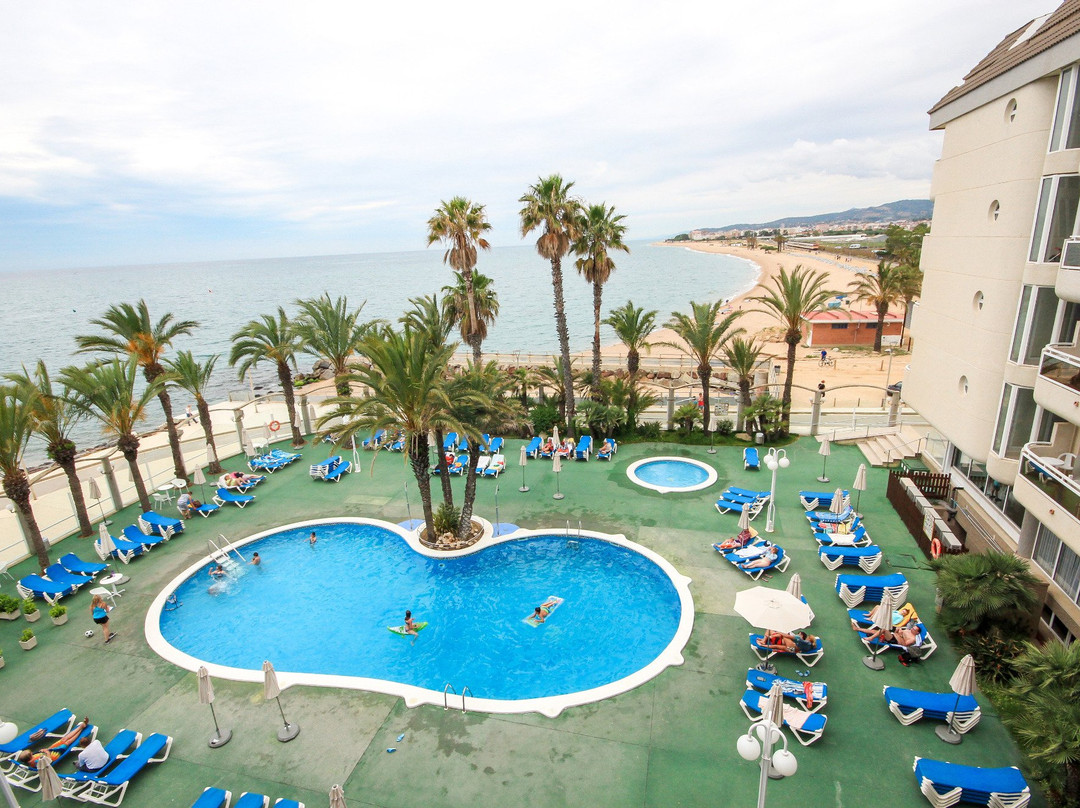 Caprici Beach Hotel & Spa