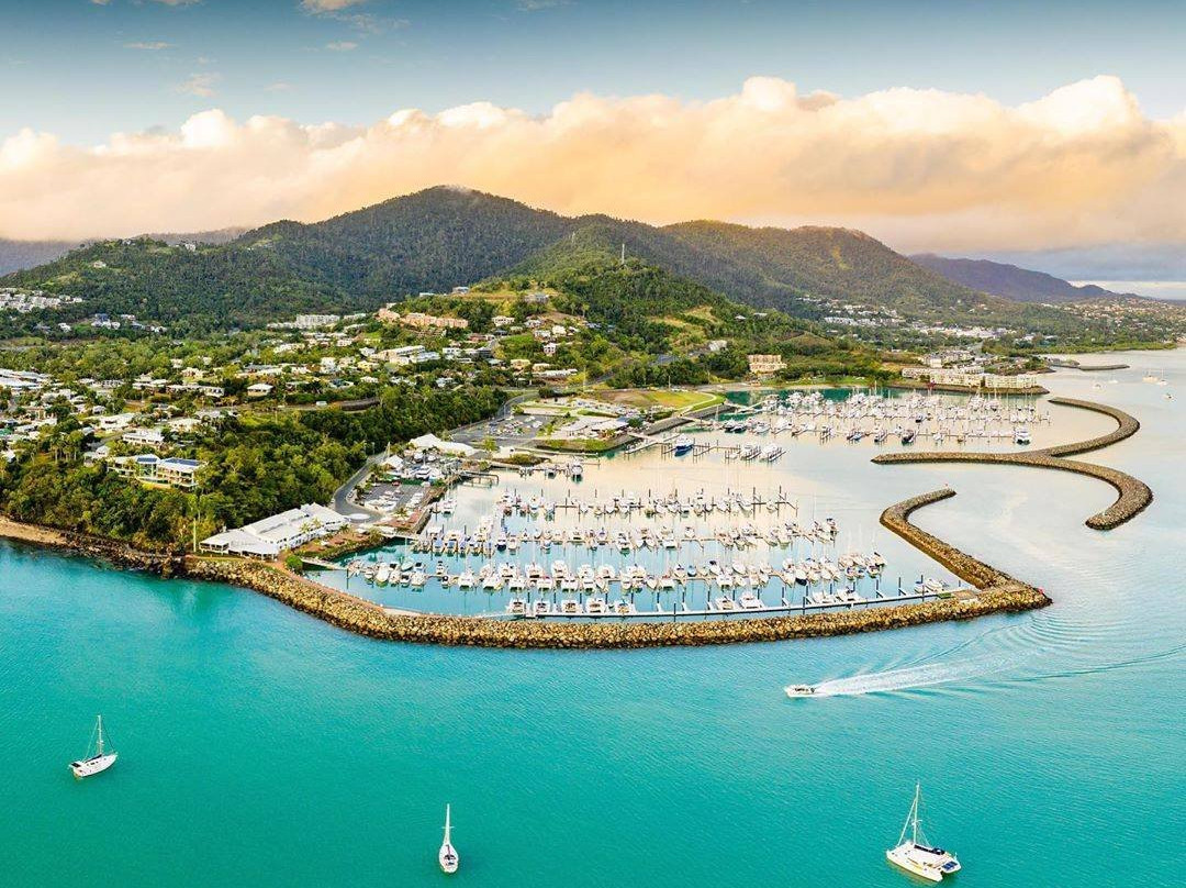 海曼岛餐馆和美食-Sorrento Restaurant & Bar