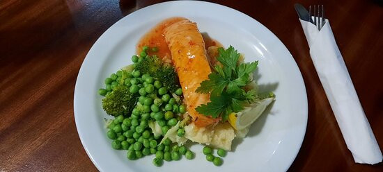 The Halfway House主图