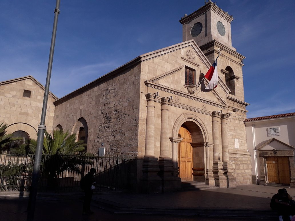 San Agustin, Convent and Church景点图片