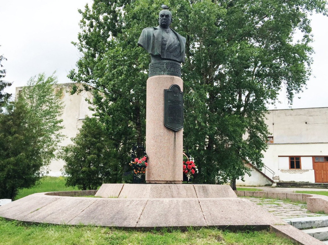 Monument to Zakharov景点图片
