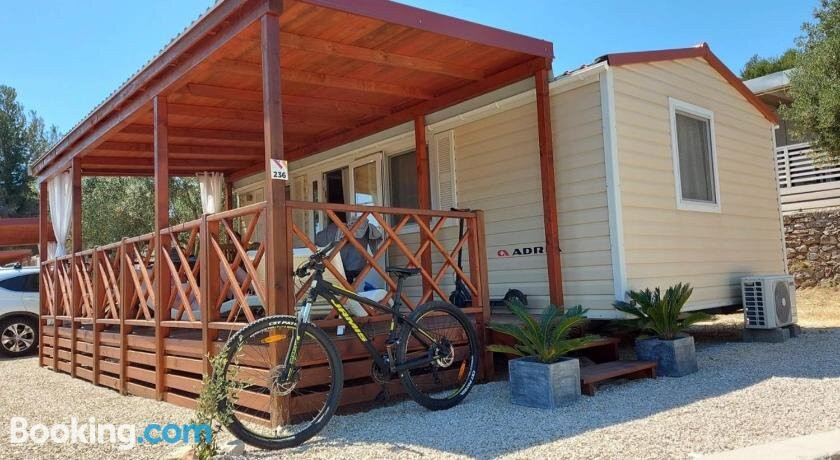 Three Sisters Mobile Homes