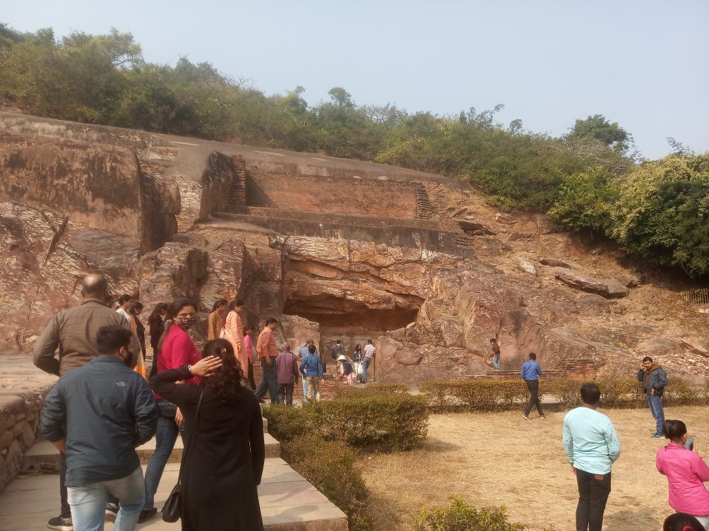 Swarna Bhandar-王舍城必去景点