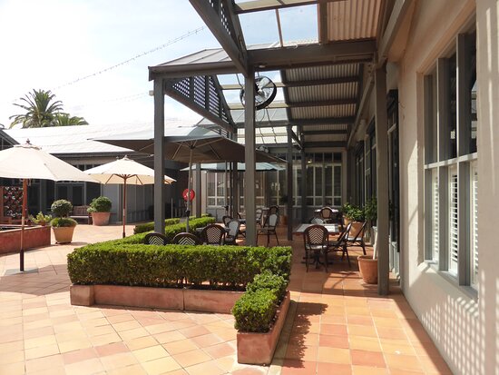 Tuileries at De Bortoli Rutherglen-餐饮