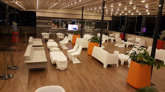 The Wells Carlton主图