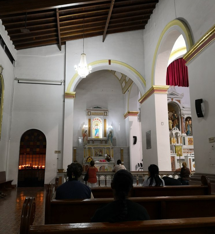 Parroquia Sta Ana Santuario de María Auxiliadora .Sabaneta-Sabaneta必去景点