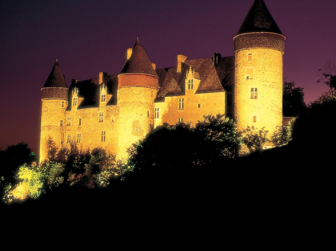 Château de Culan景点图片