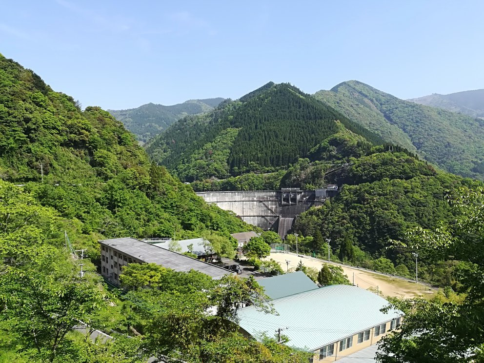 Kami Shiiba Dam景点图片