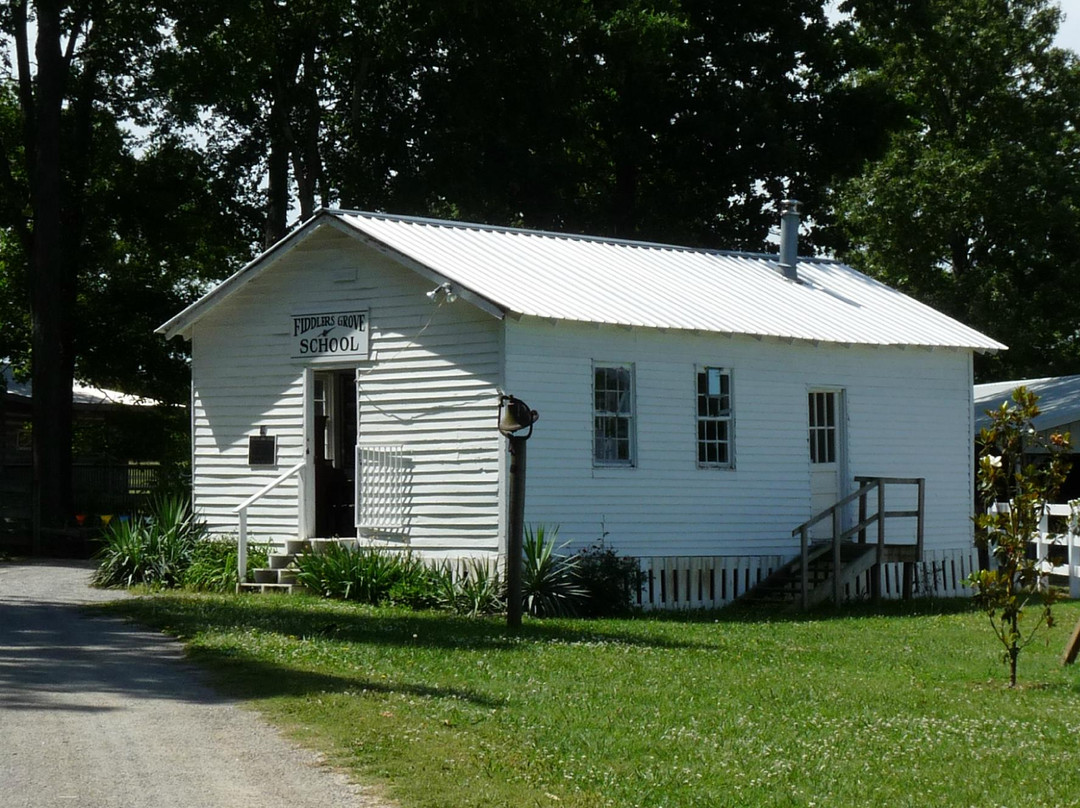 Lebanon旅游景点-Fiddlers Grove