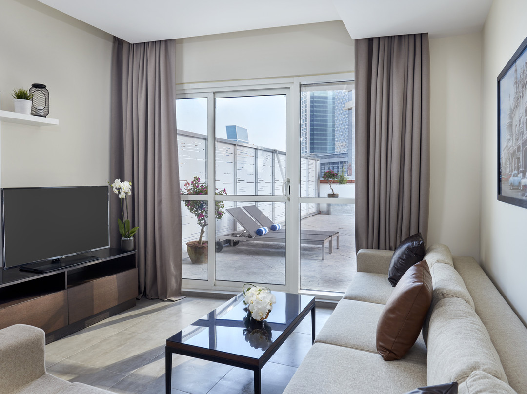Staybridge Suites Doha Lusail By IHG主图