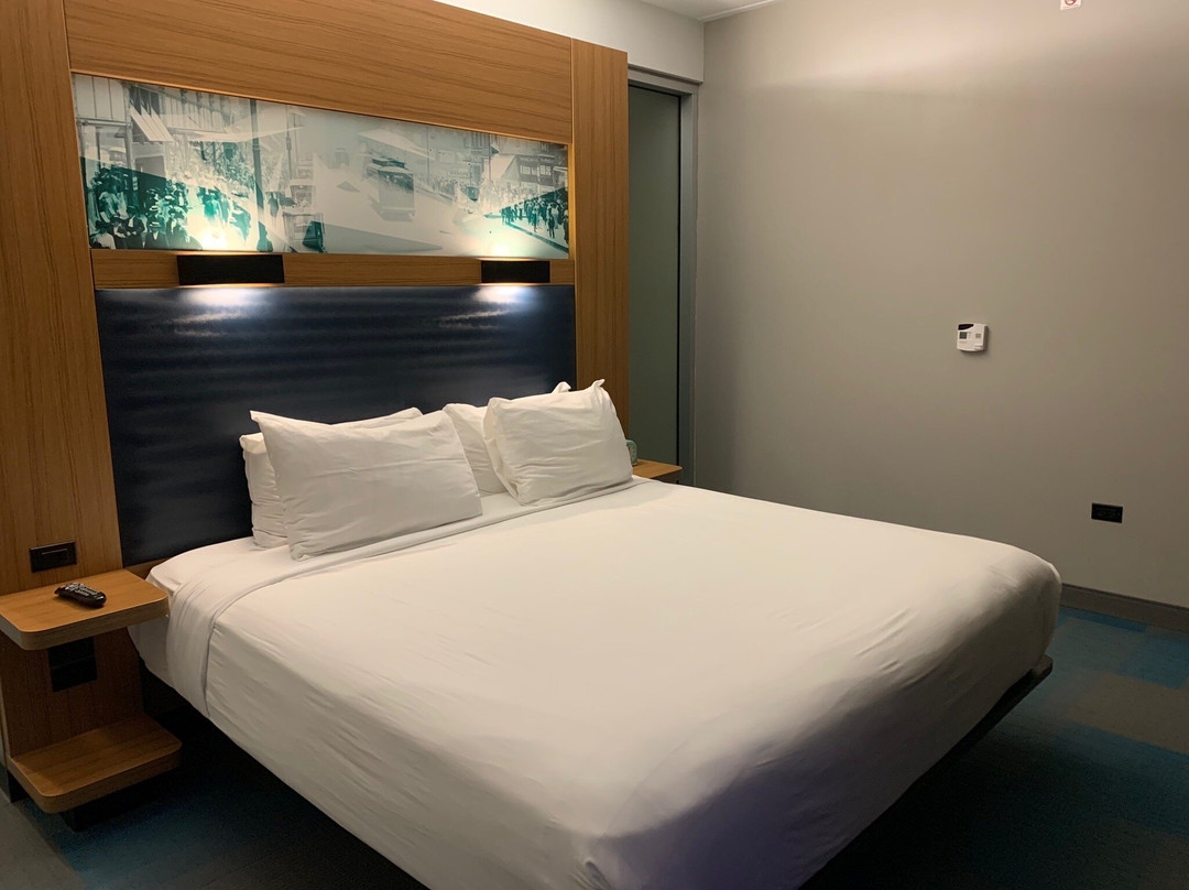 芝加哥奥黑尔雅乐轩酒店主图