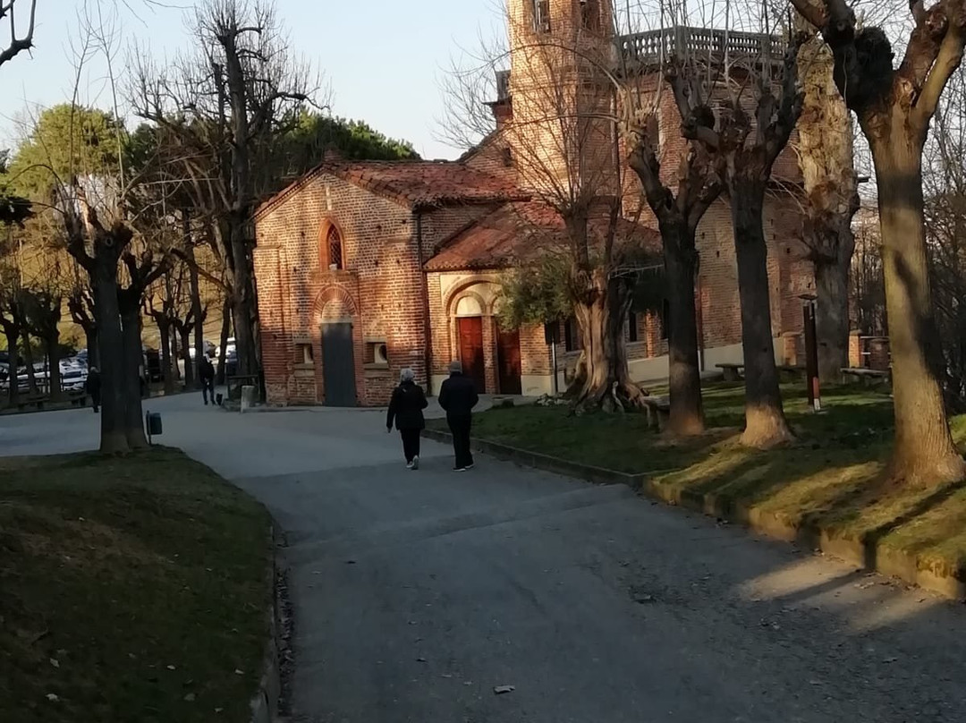 Santuario Dei Piloni景点图片