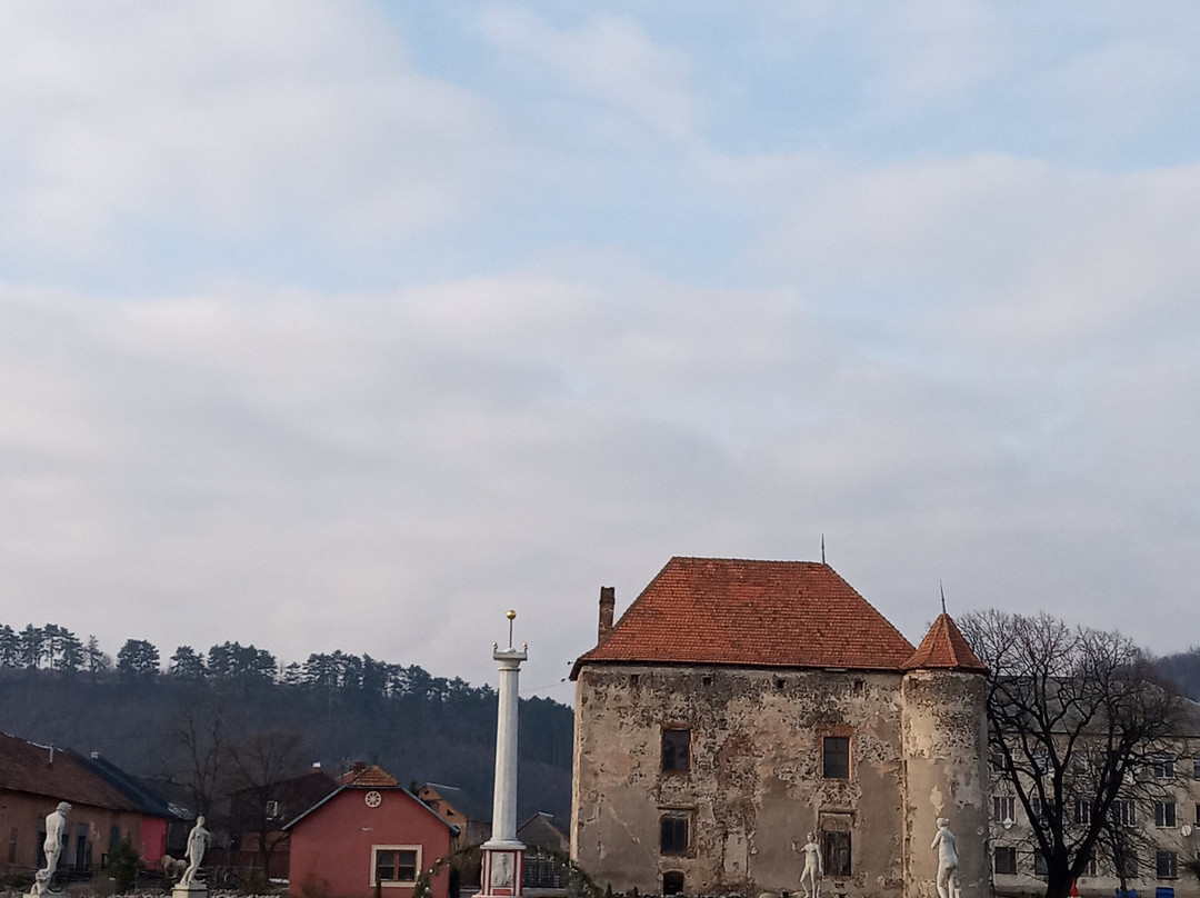 St. Miklosh Castle景点图片