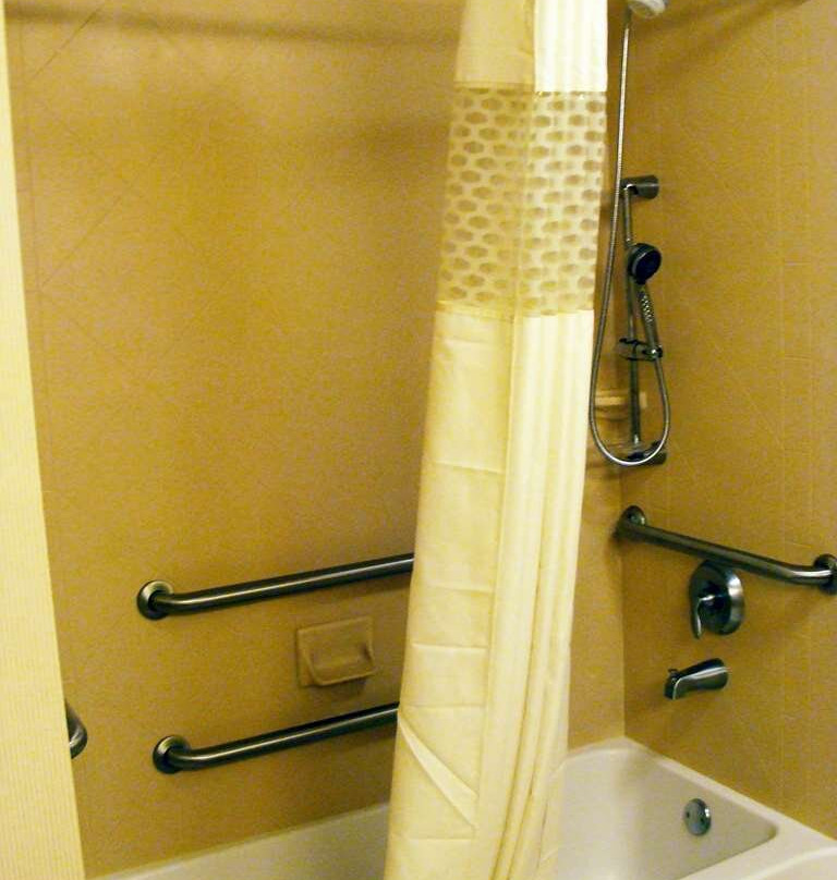 卡莱拉希尔顿恒庭酒店主图