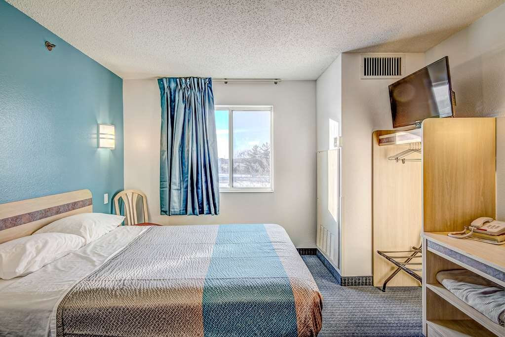 Motel 6 Menomonie, WI主图