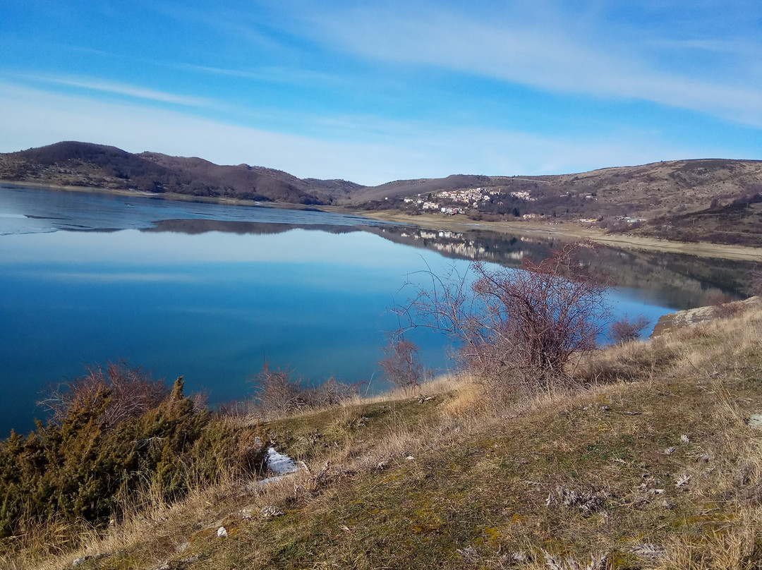 Lago Di Campotosto景点图片