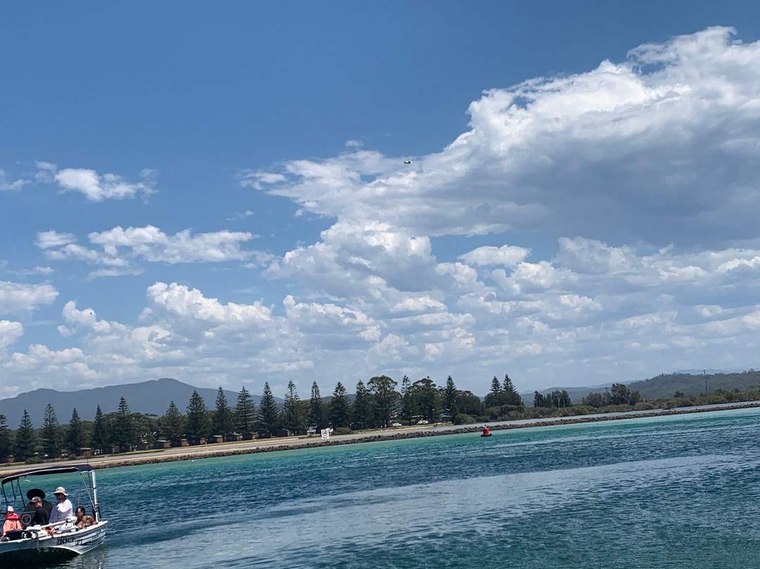 Mill Bay Boardwalk景点图片