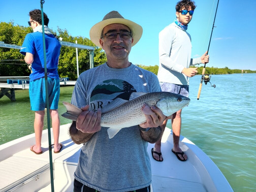 Back N Blue Fishing Charters-迈尔斯堡海滩必去景点