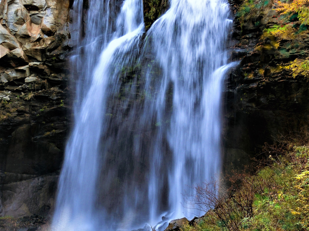 Ashiribetsu Waterfall景点图片