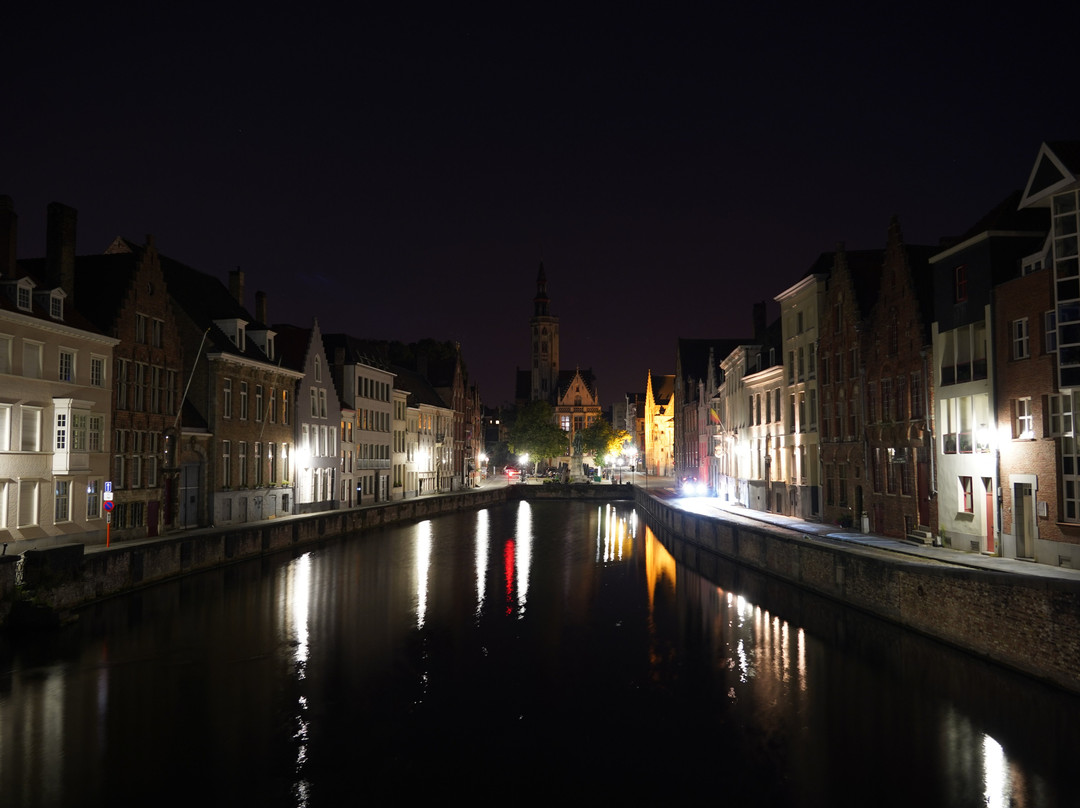Jan Van Eyckplein-布鲁日必去景点
