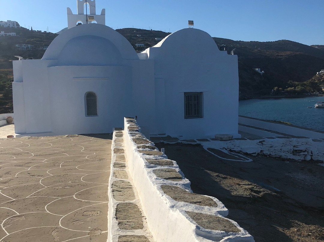 Chrisopigi Monastery景点图片