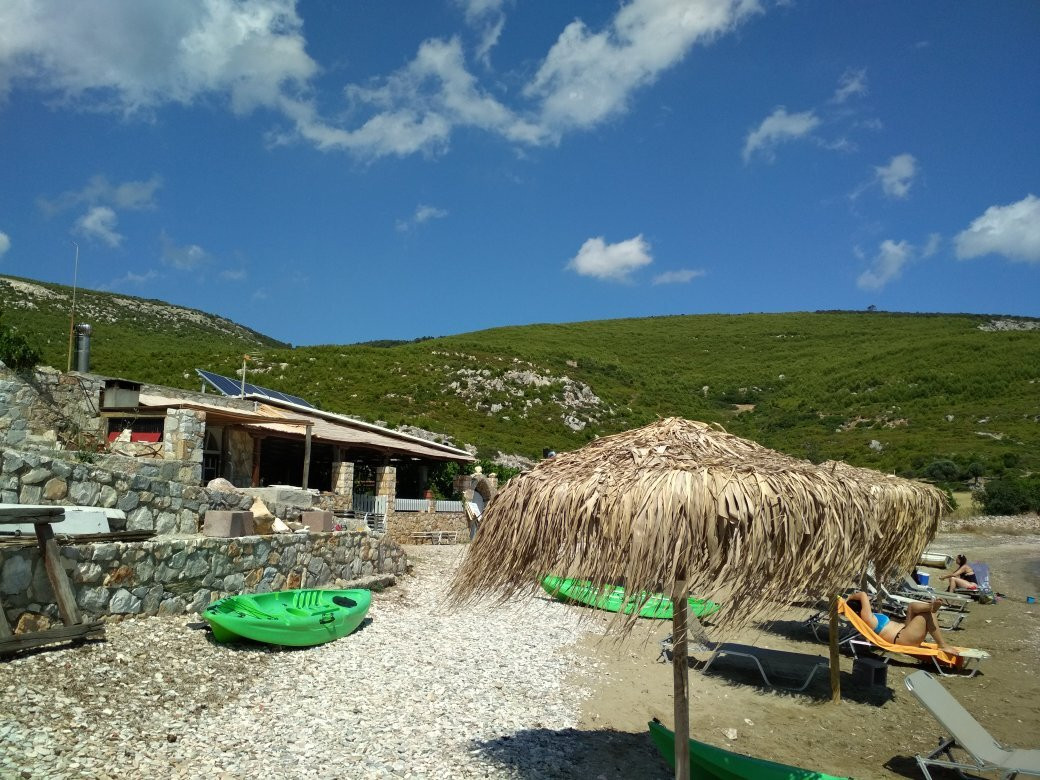 Agios Fokas Beach景点图片