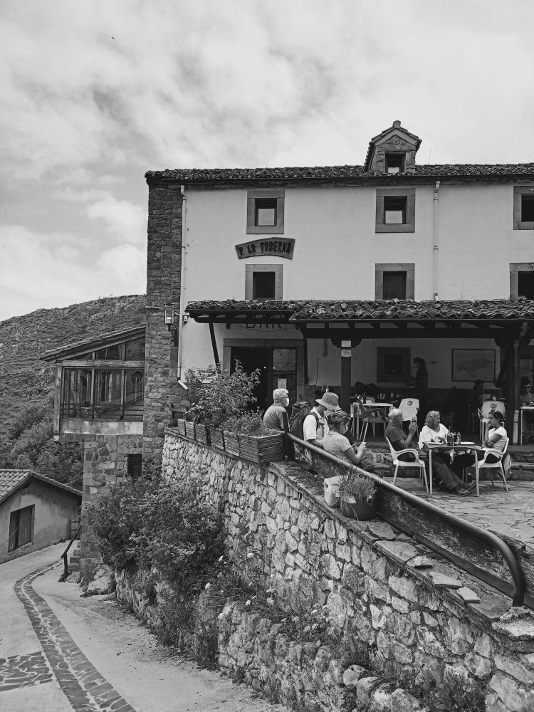 La Taberna De Tresviso-官方