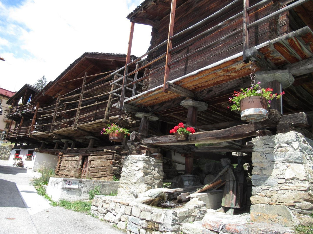 Lavoir Et Roue À Aube景点图片