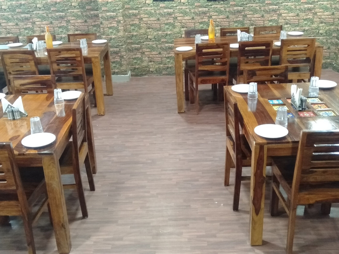 Him Zaika Family Restaurant