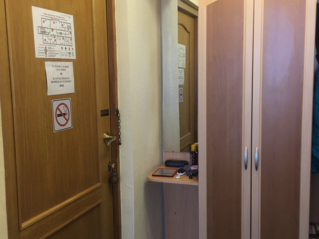 Golden Coast Hotel主图