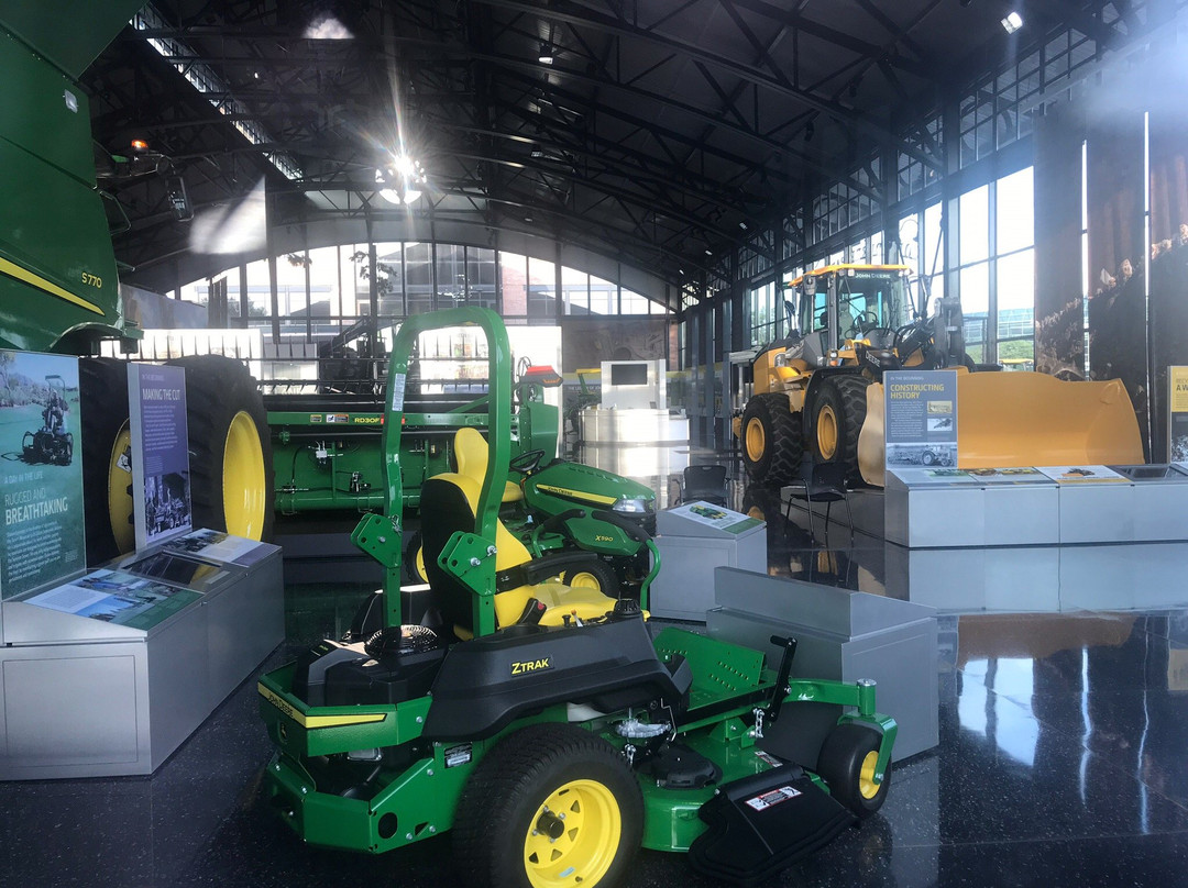 John Deere Pavilion景点图片