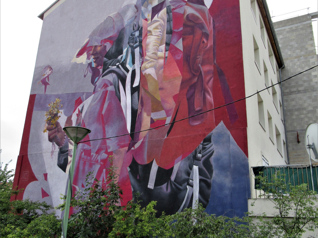 Fresque Les Migrants-塞纳-圣但尼必去景点