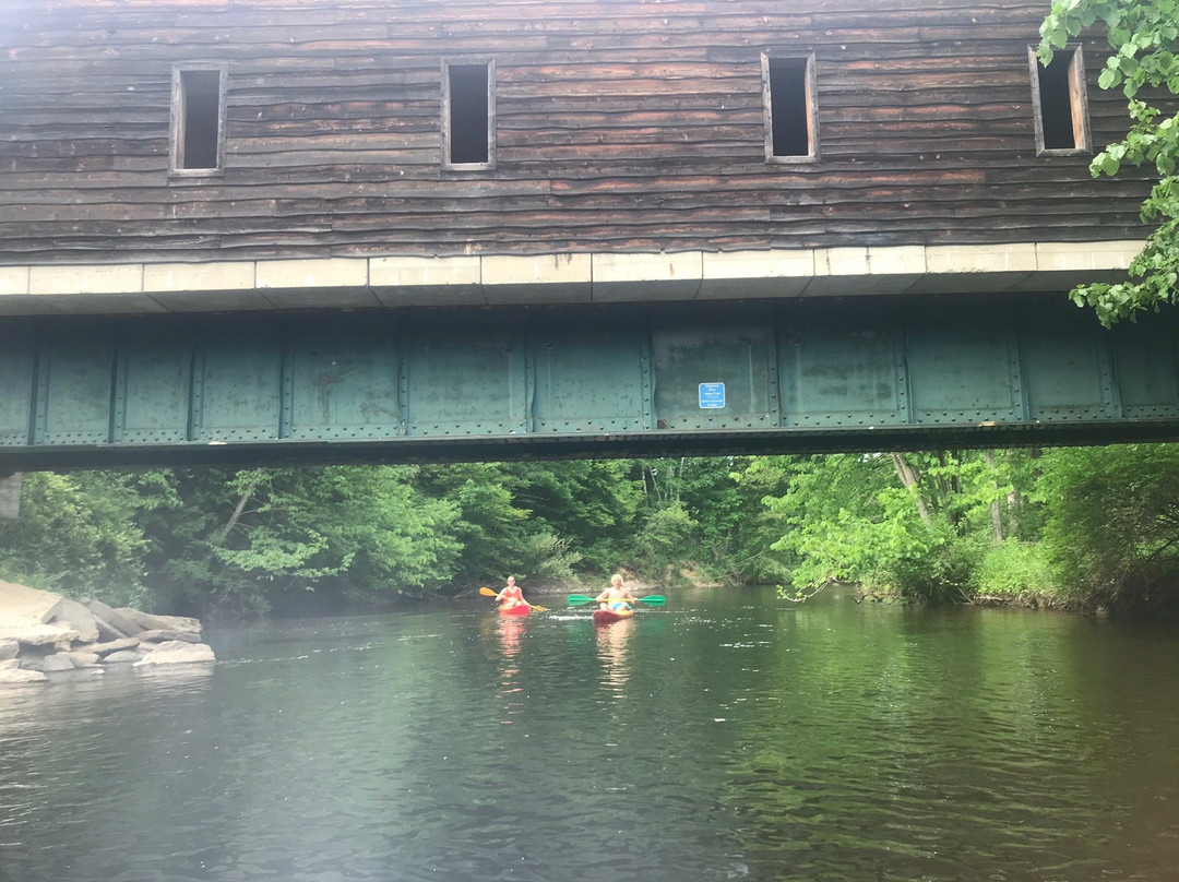 Buckley's Mountainside Canoes-Mount Pleasant必去景点