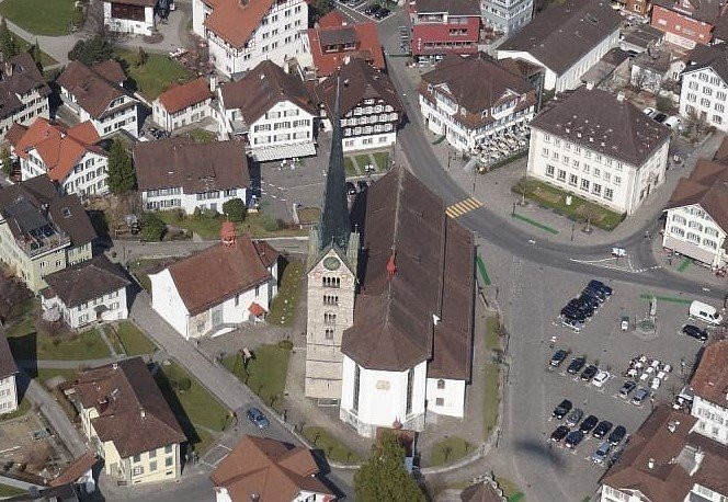 Katholische Kirche St. Peter und Paul-Stans必去景点