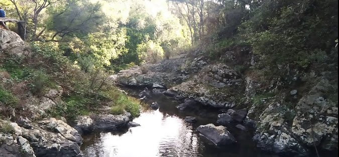 Maketu Waterfall景点图片