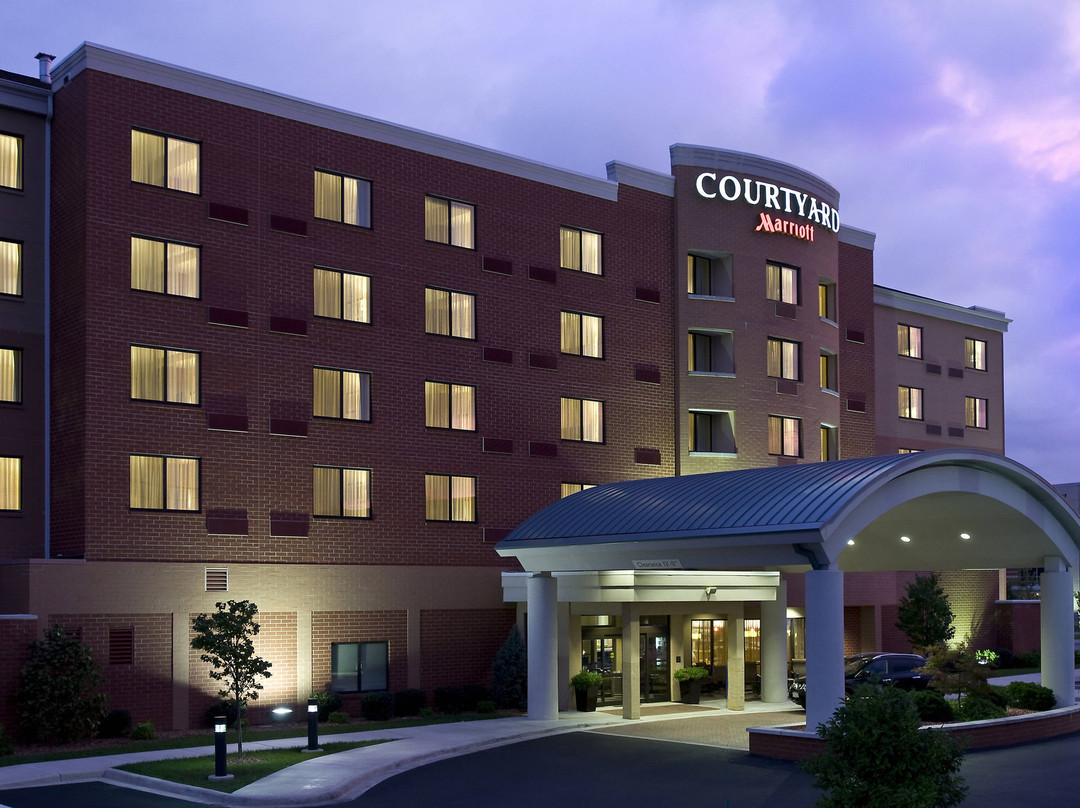 Courtyard by Marriott Cincinnati North at Union Centre主图