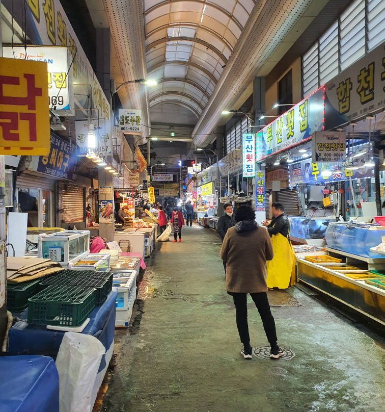Bujeon Market-釜山必去景点