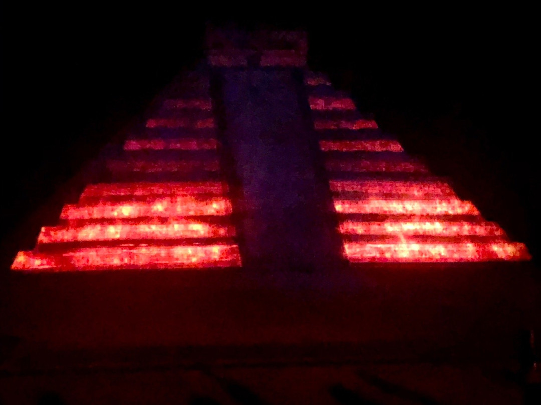 Chichen Itza Noche de Kukulkan景点图片