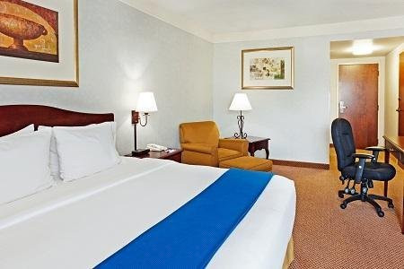 Mountain Inn & Suites主图